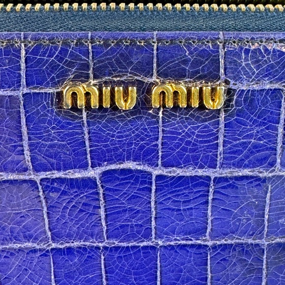 Miu Miu Croc Embossed Leather Zip Around Continental Wallet with COA - Picture 2 of 13